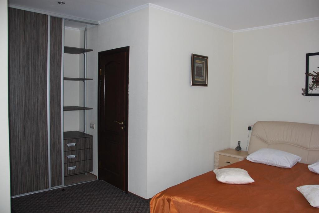 Skazka Hotel Виниця Стая снимка
