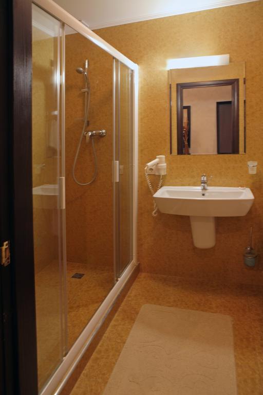 Skazka Hotel Виниця Стая снимка